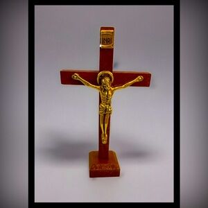 🍀 $12bundle Dark Wood standing 4” personal size cross crucifix, stand base, New